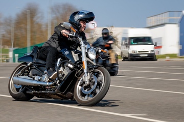 Harley-Davidson-motoschkola-0147