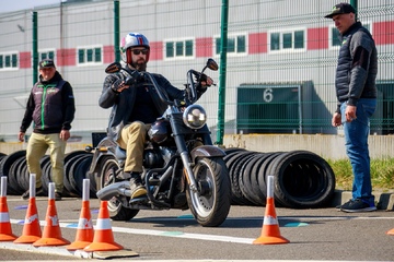 Harley-Davidson-motoschkola-08